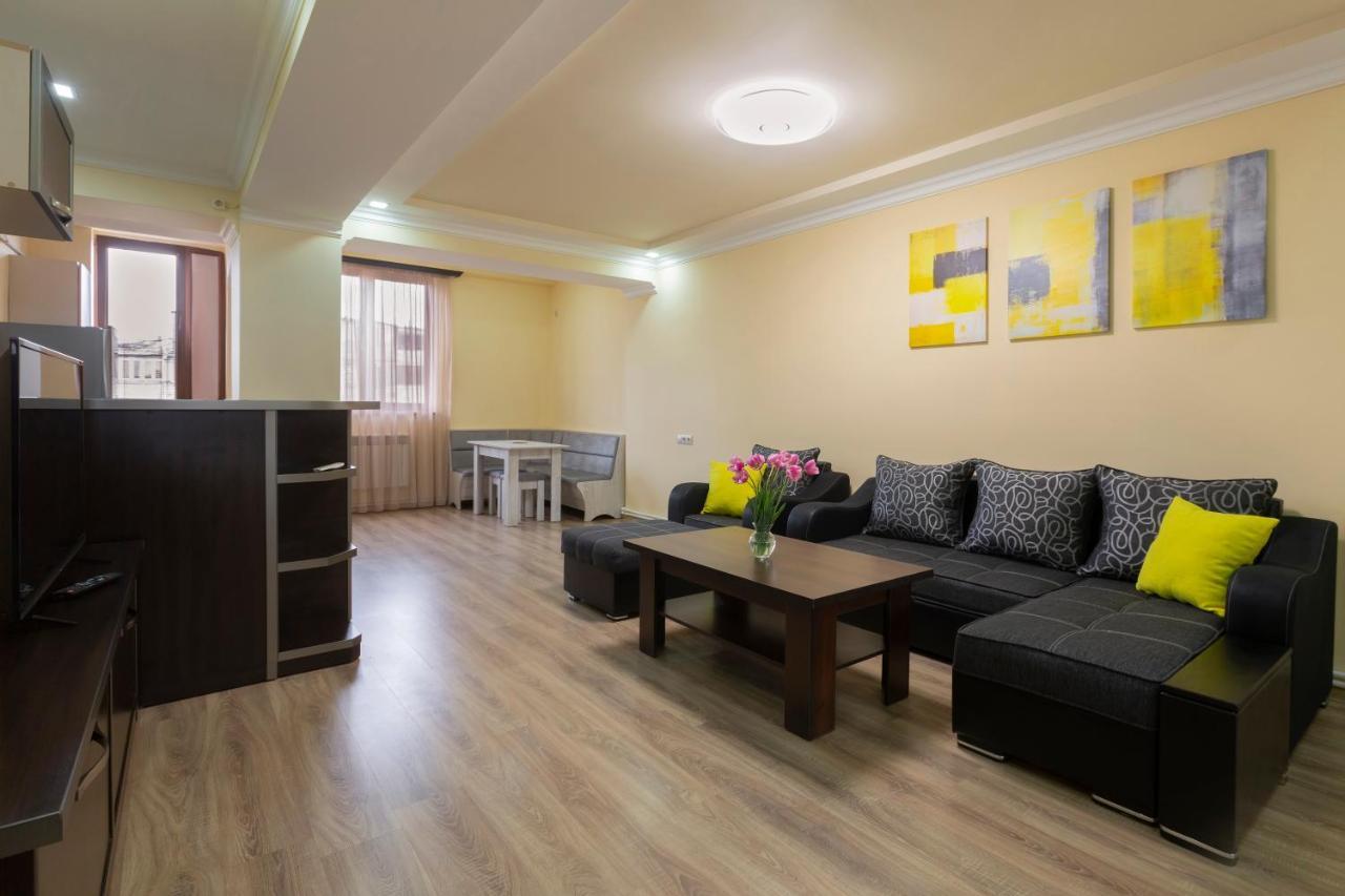 Umba Apartment N5 - Balcony And Mount Ararat View Ереван Экстерьер фото